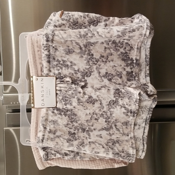 Danskin Other - 💕DANSKIN💕 PJ Prints & Solid Ribbed PJ Shorts 2Pk Pink & Gray Pattern XL NWT